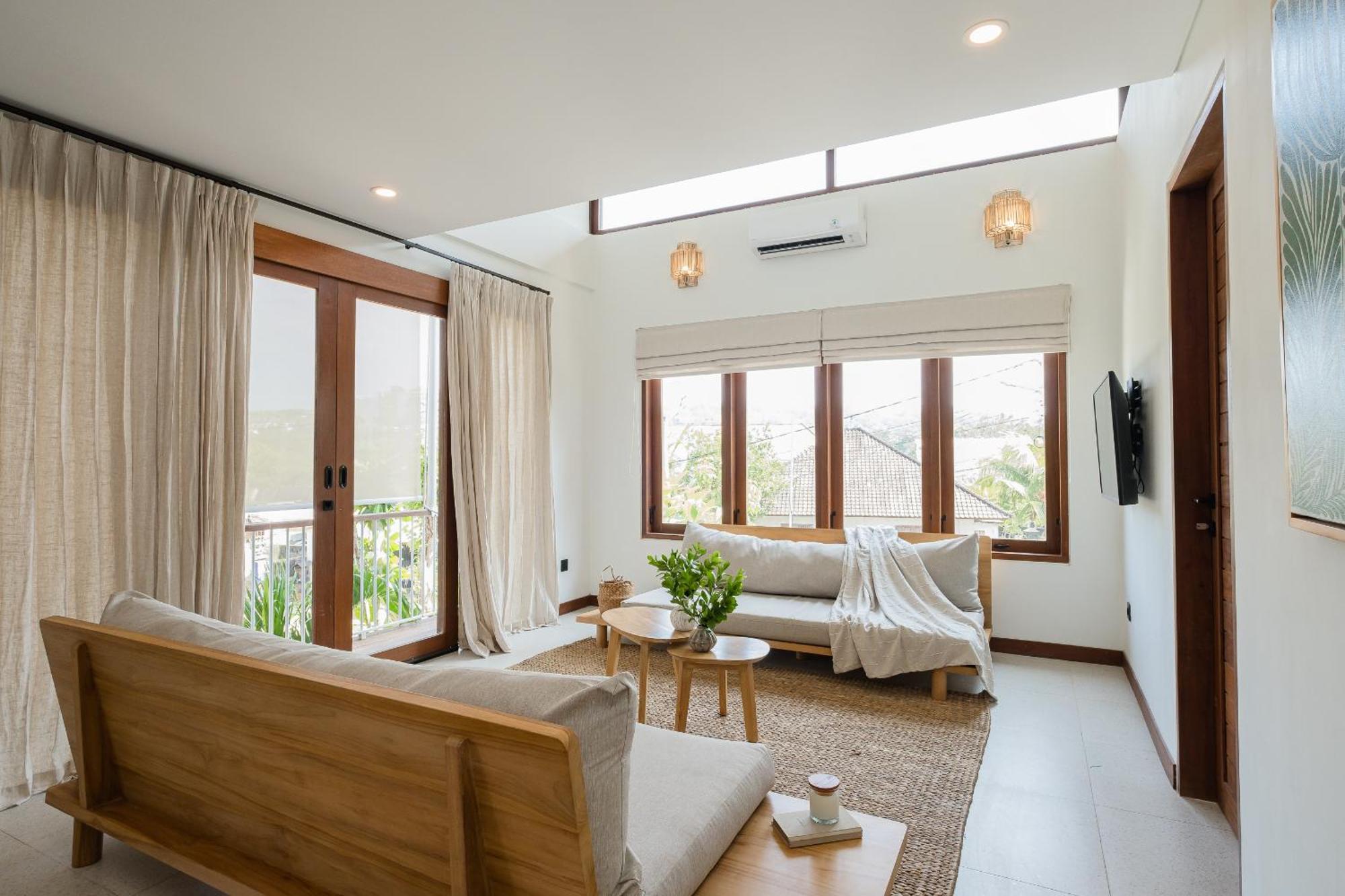 Treetop 1 - Spacious 3-bdr W Master Loft & Ocean Views Villa Pecatu